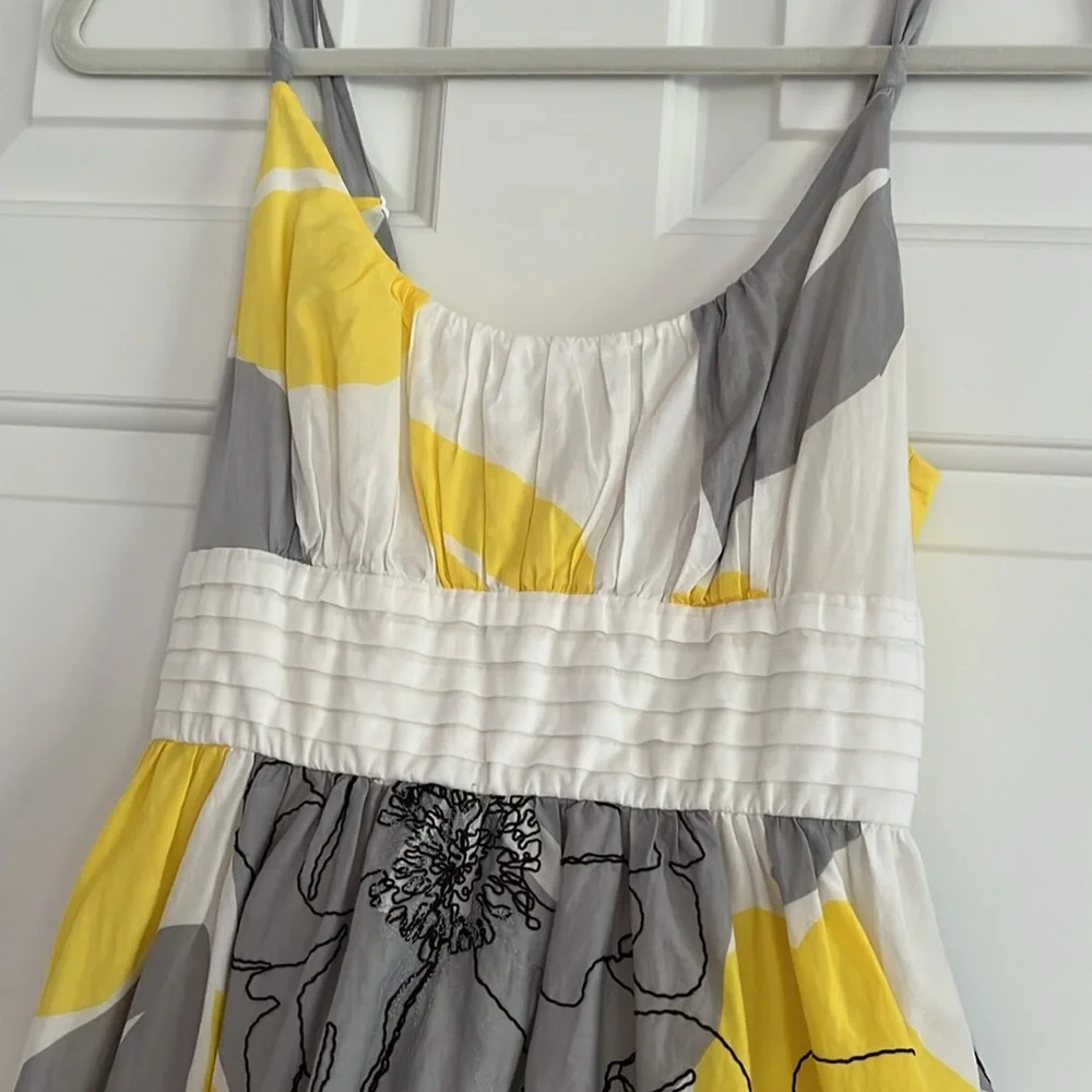 Maeve Yellow Gray Black Sundress Sleeveless Scoop Neck Smocked 6 Anthropologie - Picture 2 of 8